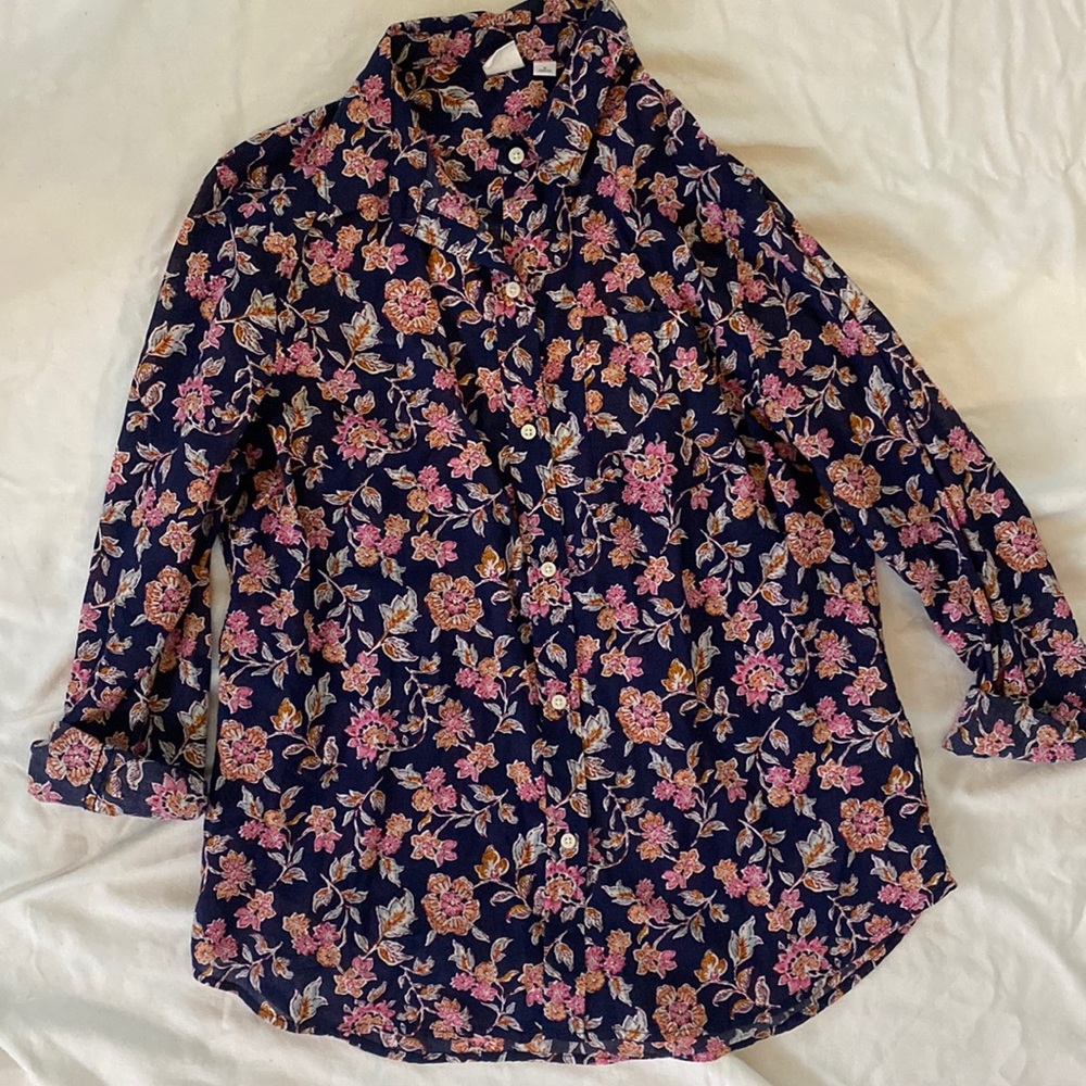 Small button down long sleeve